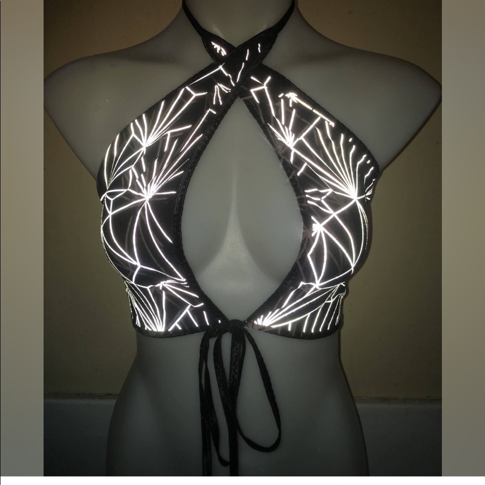 The lyte couture multi wear reflective top